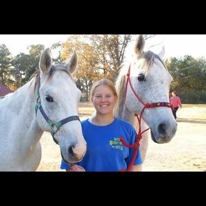 Meet your Posher, Alma